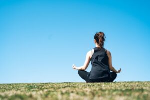 寝る前のコシラック体操で翌日に疲れを残さないようにしましょう