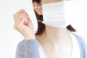 マスクが・・なぜはずせないのかなあ