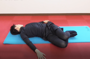 コシラック寝てする体操